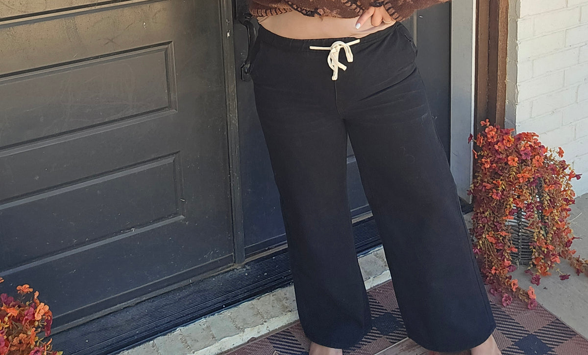 Relaxed Fit Straight-Leg Jeans