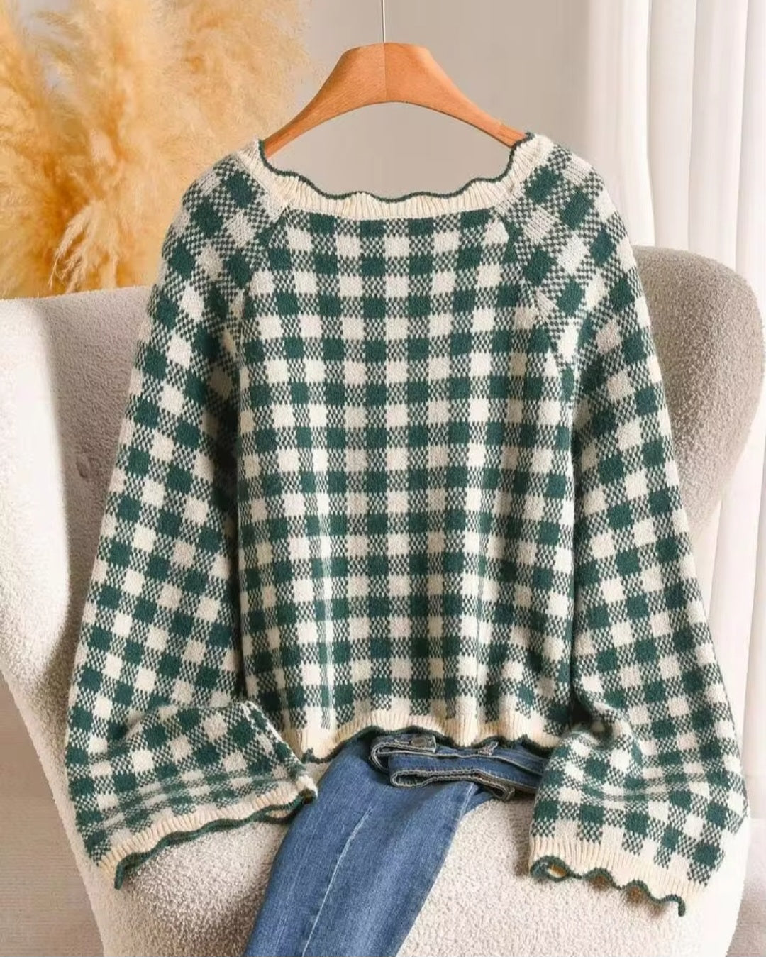 Gingham Scallop Rib-Knit Crop Pullover